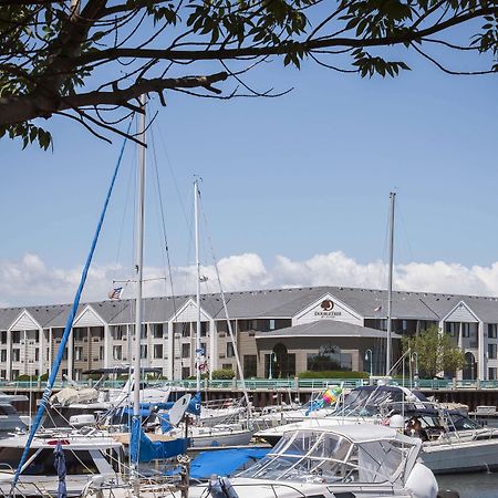 Doubletree By Hilton Racine Harbourwalk Hotel Exterior photo