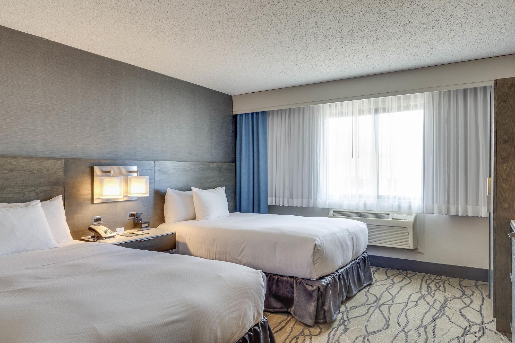 Doubletree By Hilton Racine Harbourwalk Hotel Exterior photo